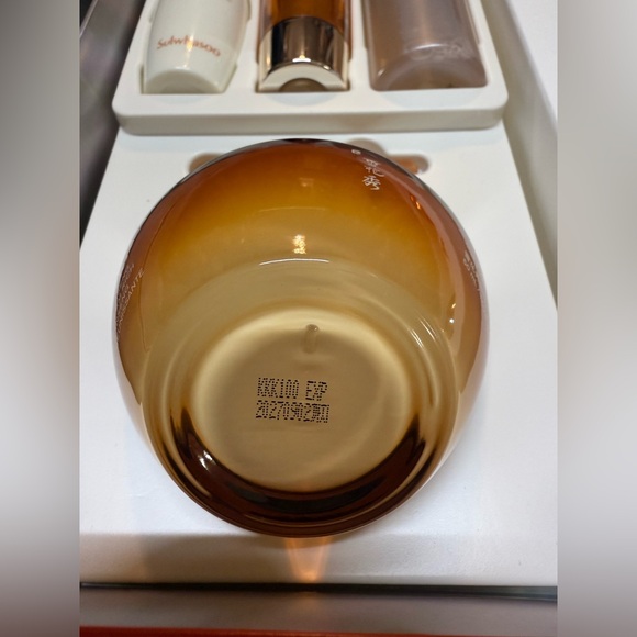 2024 New Sulwhasoo Concentrated Ginseng Rejuvenating Cream Rich Set K-Beauty - Picture 13 of 13